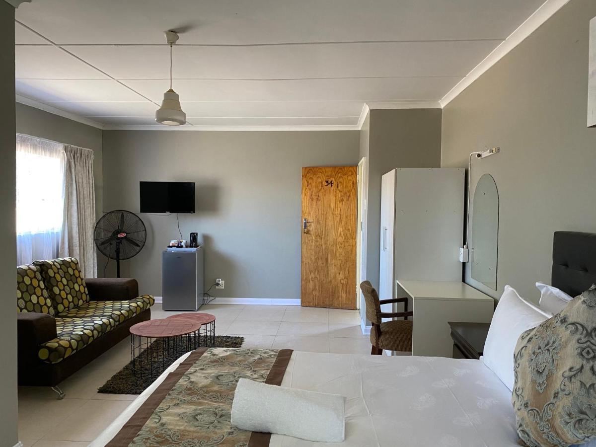 Savoy Hotel Fort Beaufort Eksteriør bilde